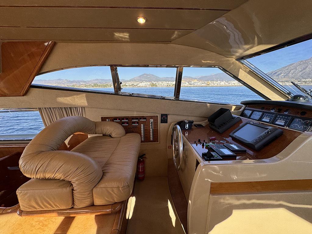 1999 FERRETTI YACHTS 53 